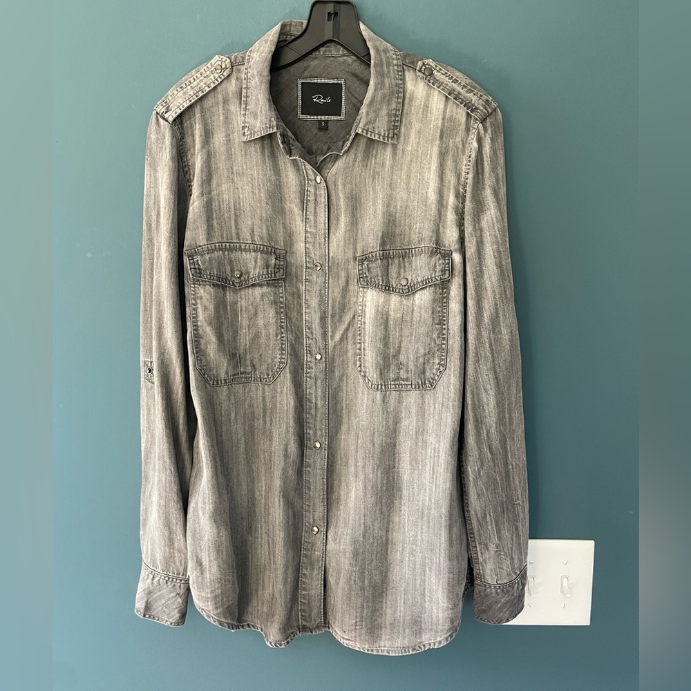 Rails clothing women’s long sleeve button up grey shirt size S